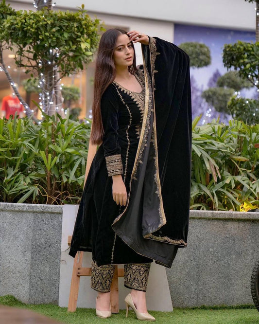 Bollywood Velvet Suit set, Velvet Kurta with Bottom, Partywear Suit set, Diwali Collection - 24th Spoke